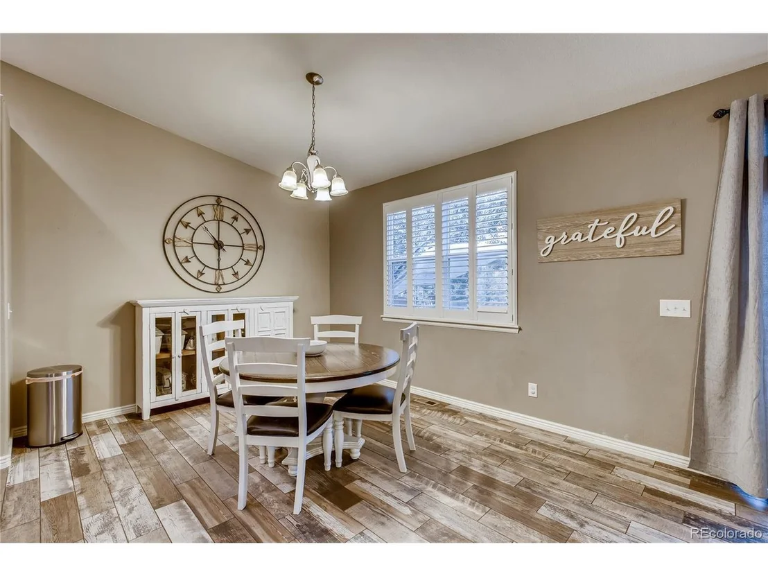 Photo of 6983 Sunburst Ave