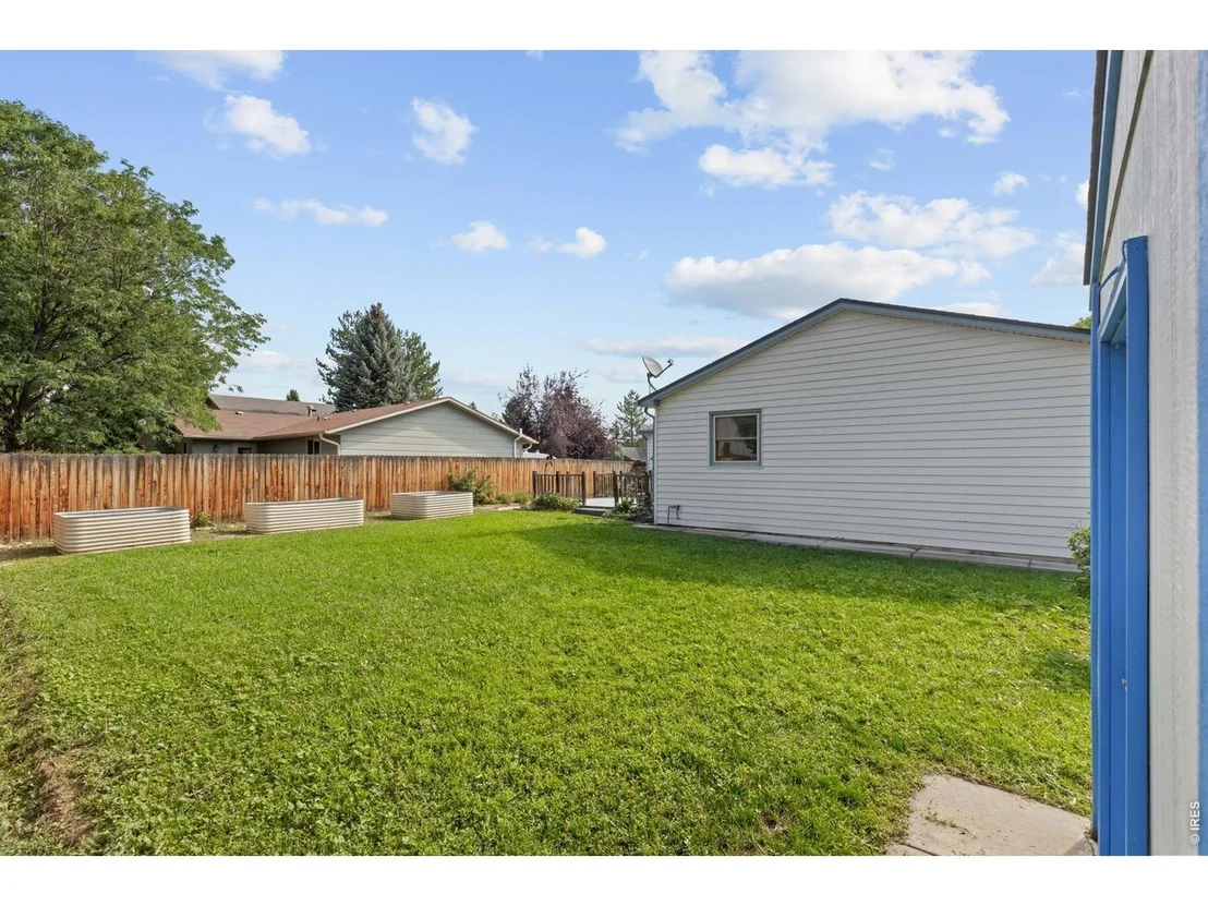 Photo of 1685 Geneva Cir