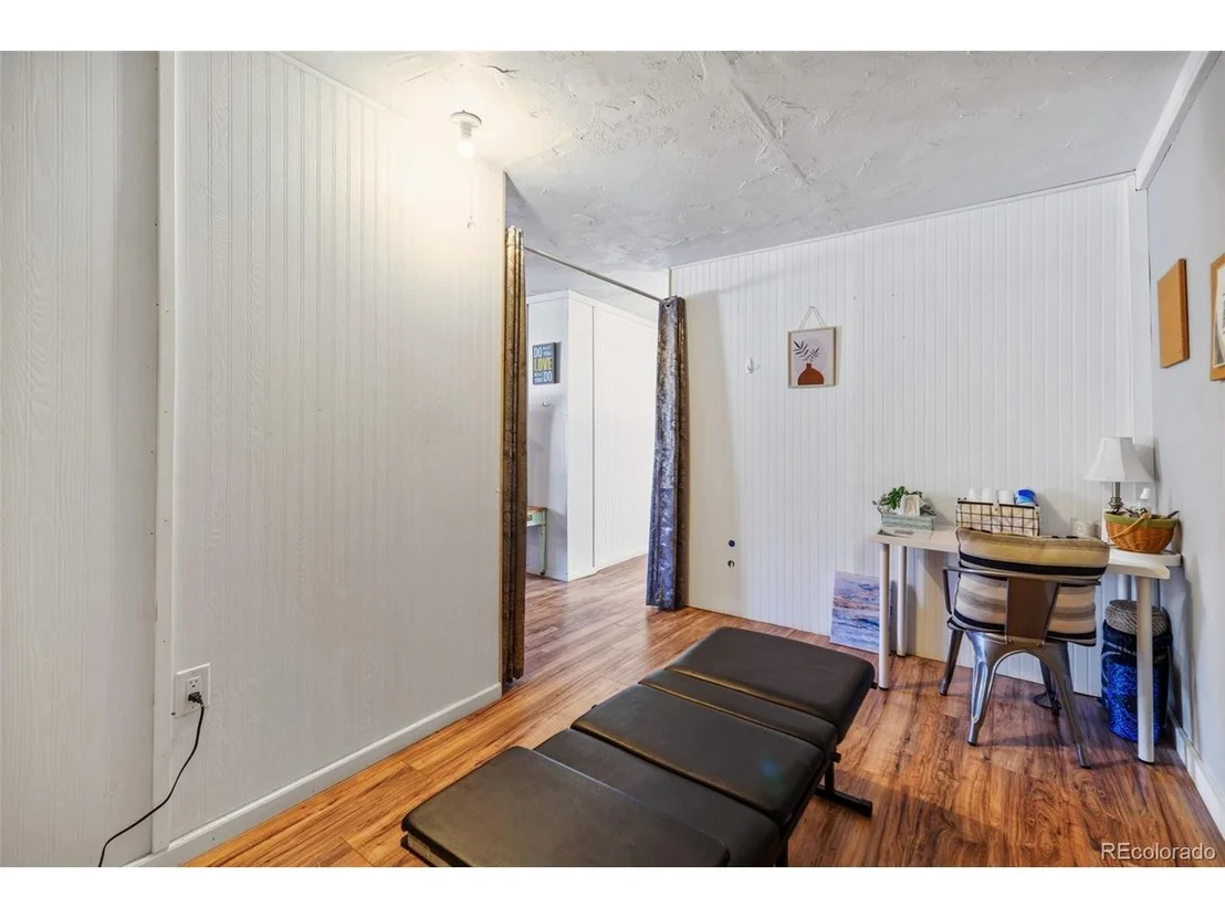 Photo of 104 N 3rd St