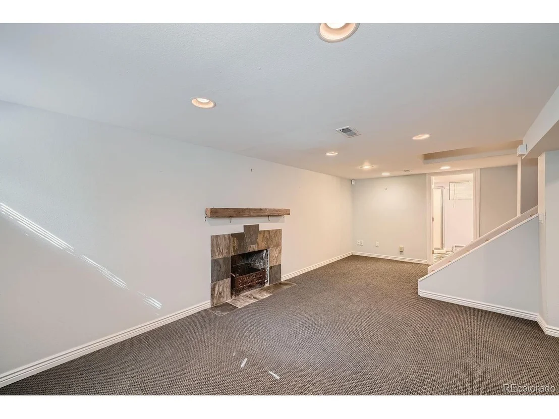 Photo of 1650 Locust St