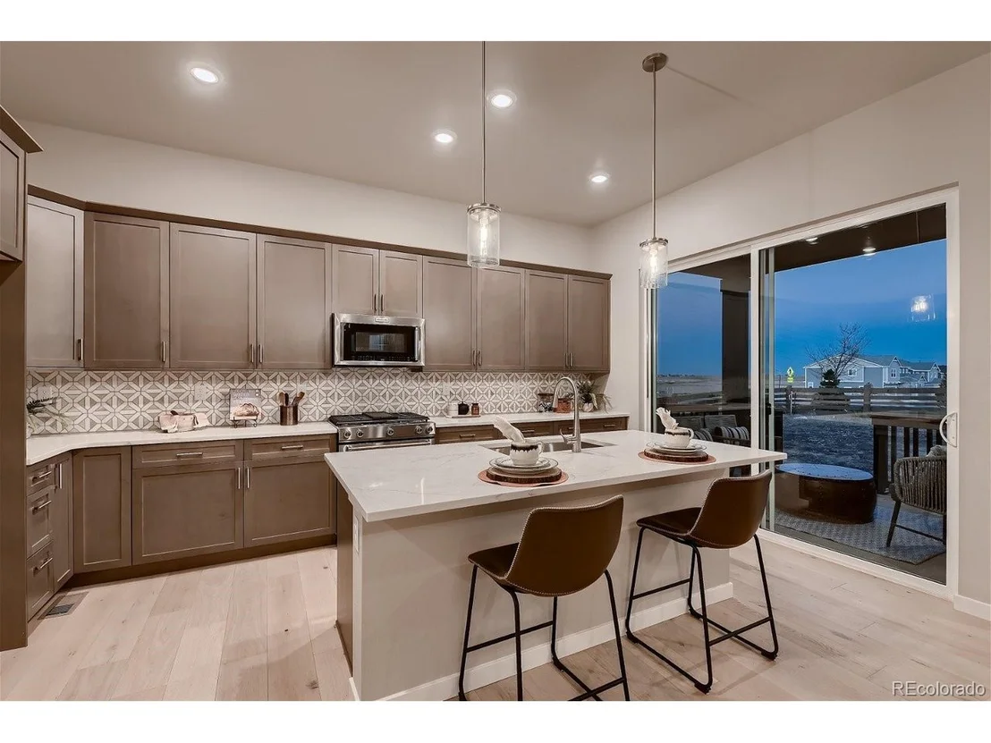 Photo of 895 Quarry Cir