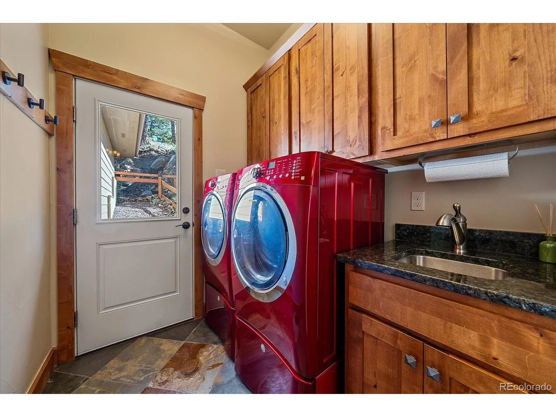 Photo of 1029 Blue Grass Trl