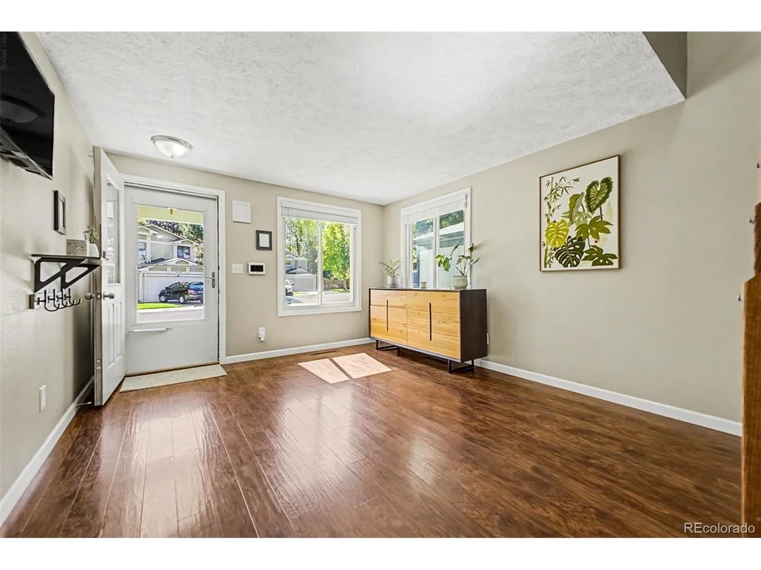 Photo of 9331 Gray Ct