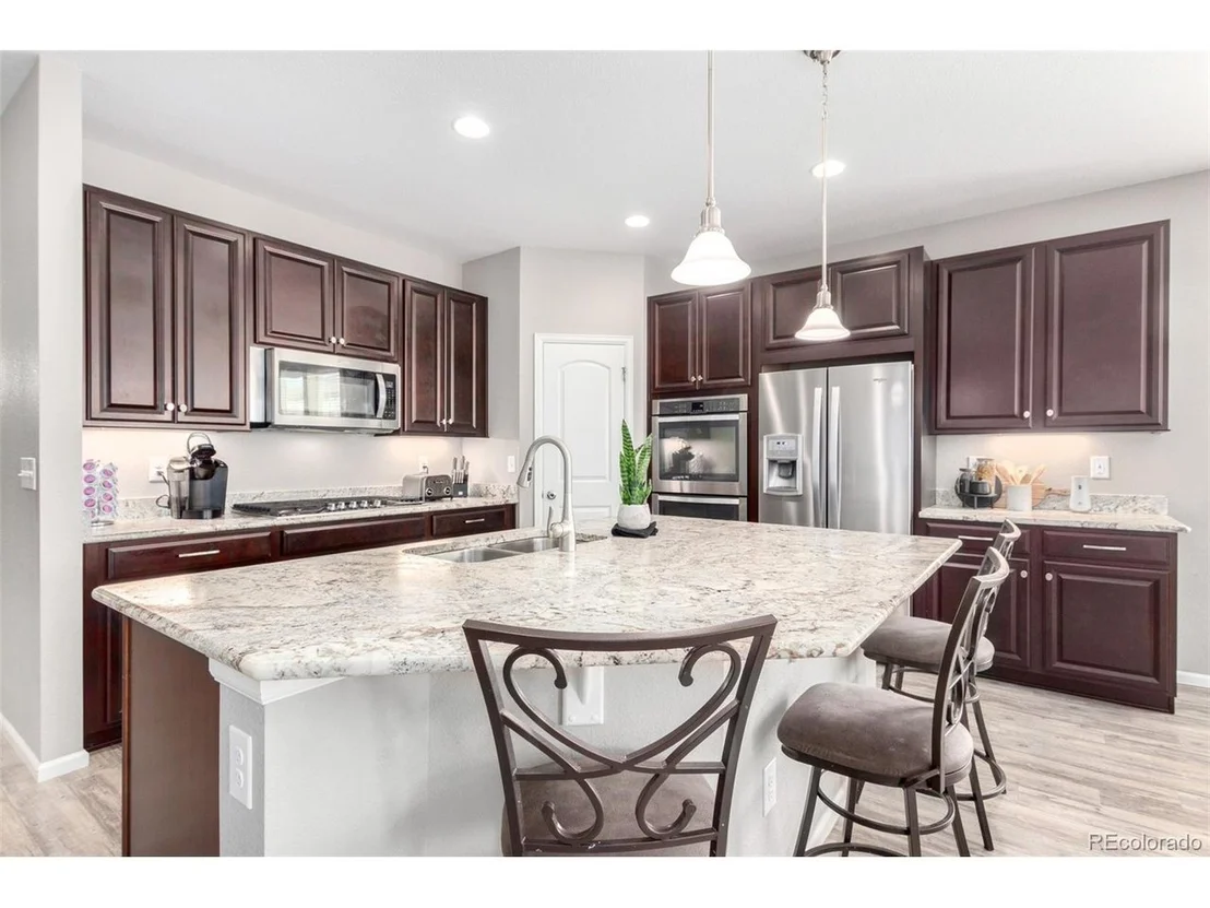 Photo of 4834 Sunset Pl