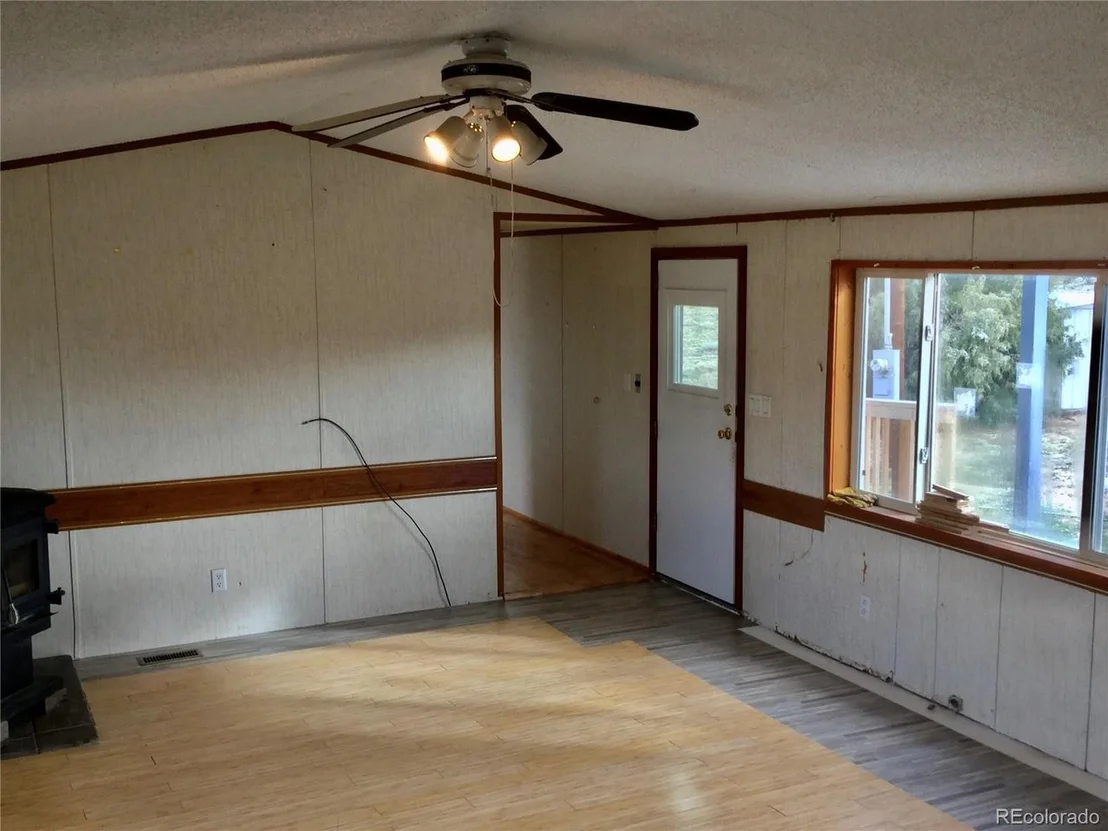 Photo of 10160 County Road 190 West