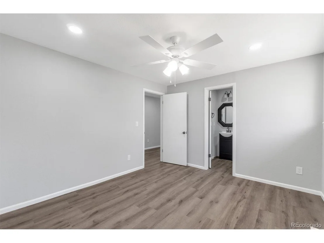 Photo of 6735 Jay St