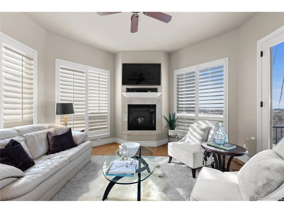 Photo of 8737 Ridgepoint Dr