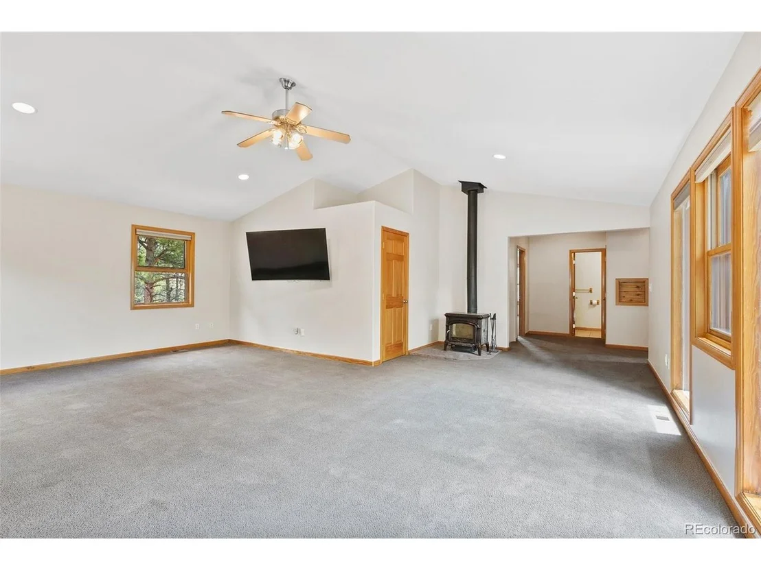 Photo of 16468 Ouray Rd