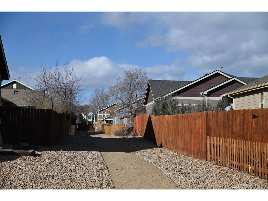 Photo of 9121 Harlequin Cir