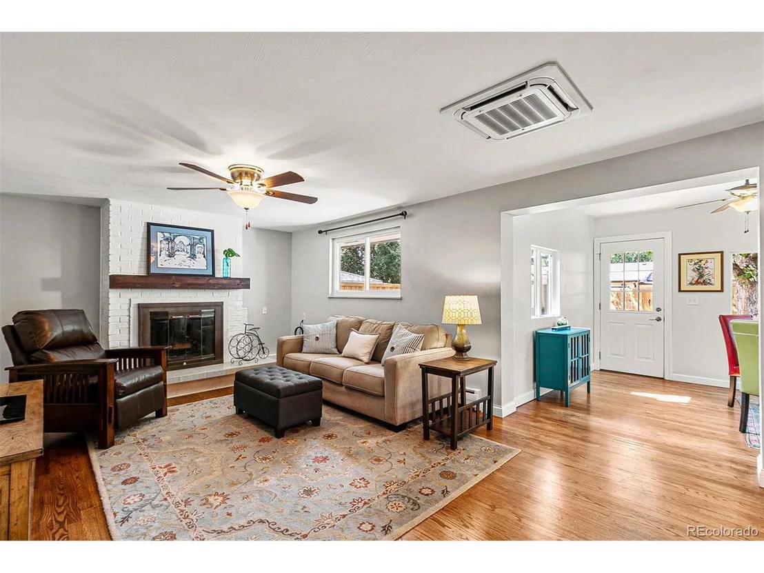 Photo of 1439 Sunset St