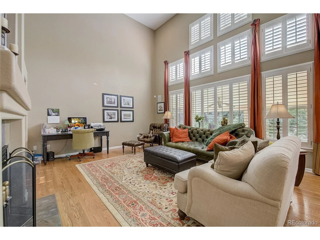 Photo of 10085 Glenstone Cir