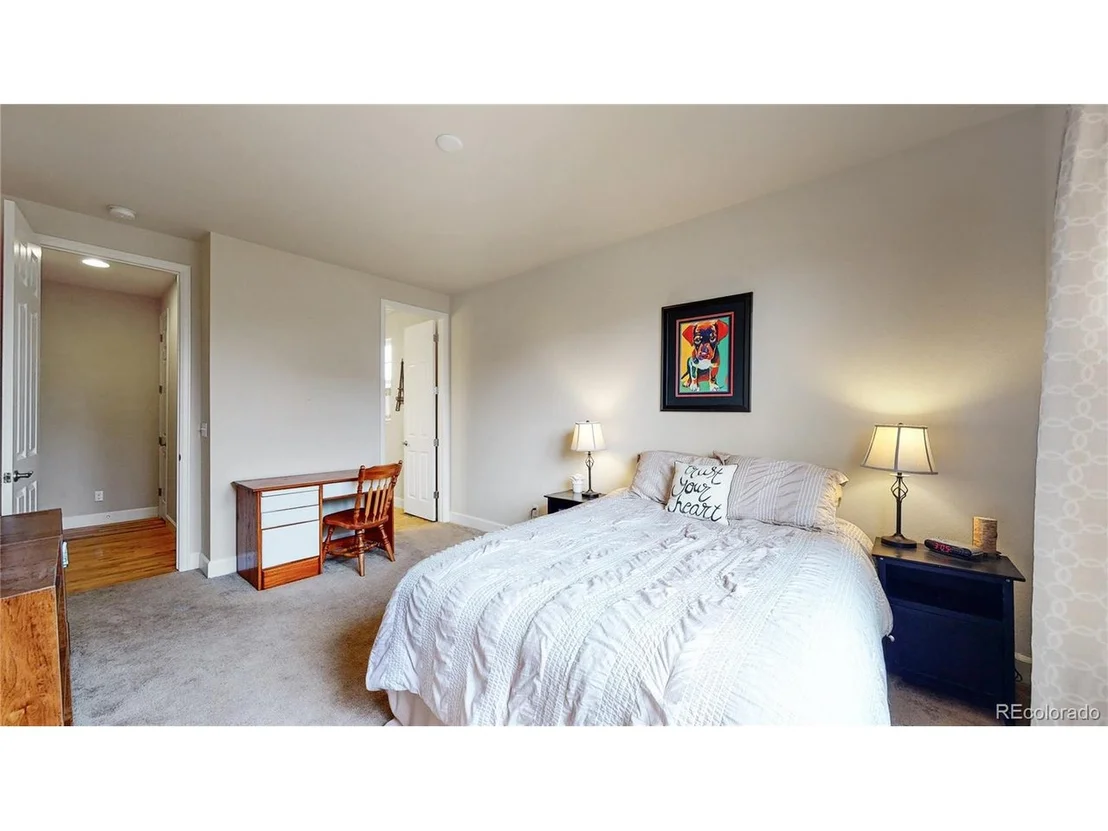 Photo of 23570 E Swallow Cir