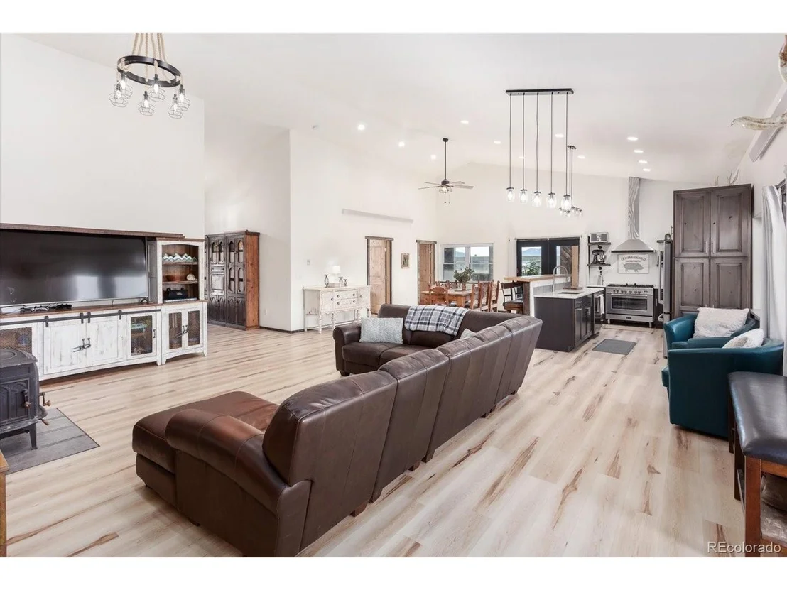Photo of 10627 Sunnyside Cir