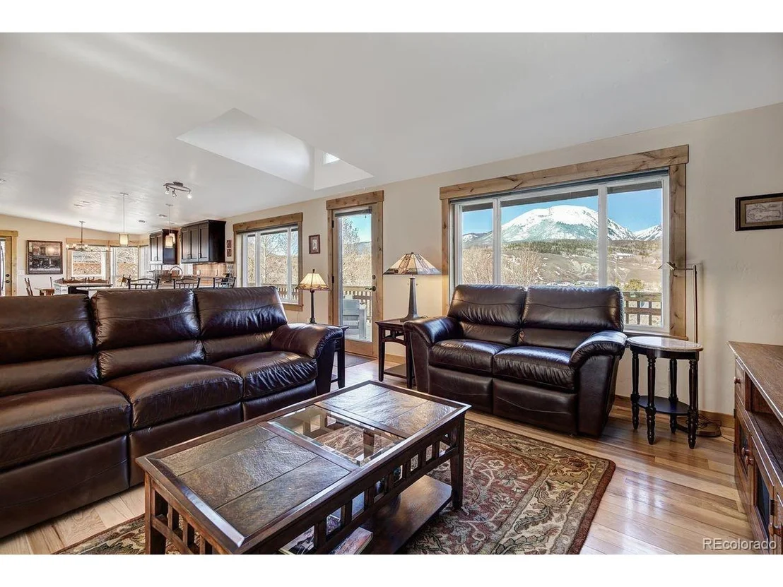 Photo of 379 Hummingbird Cir