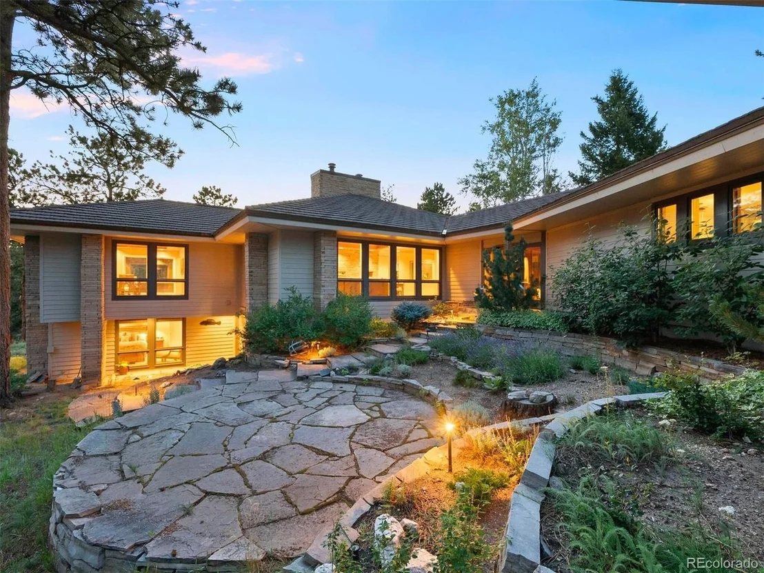 Photo of 2397 Daisy Ln