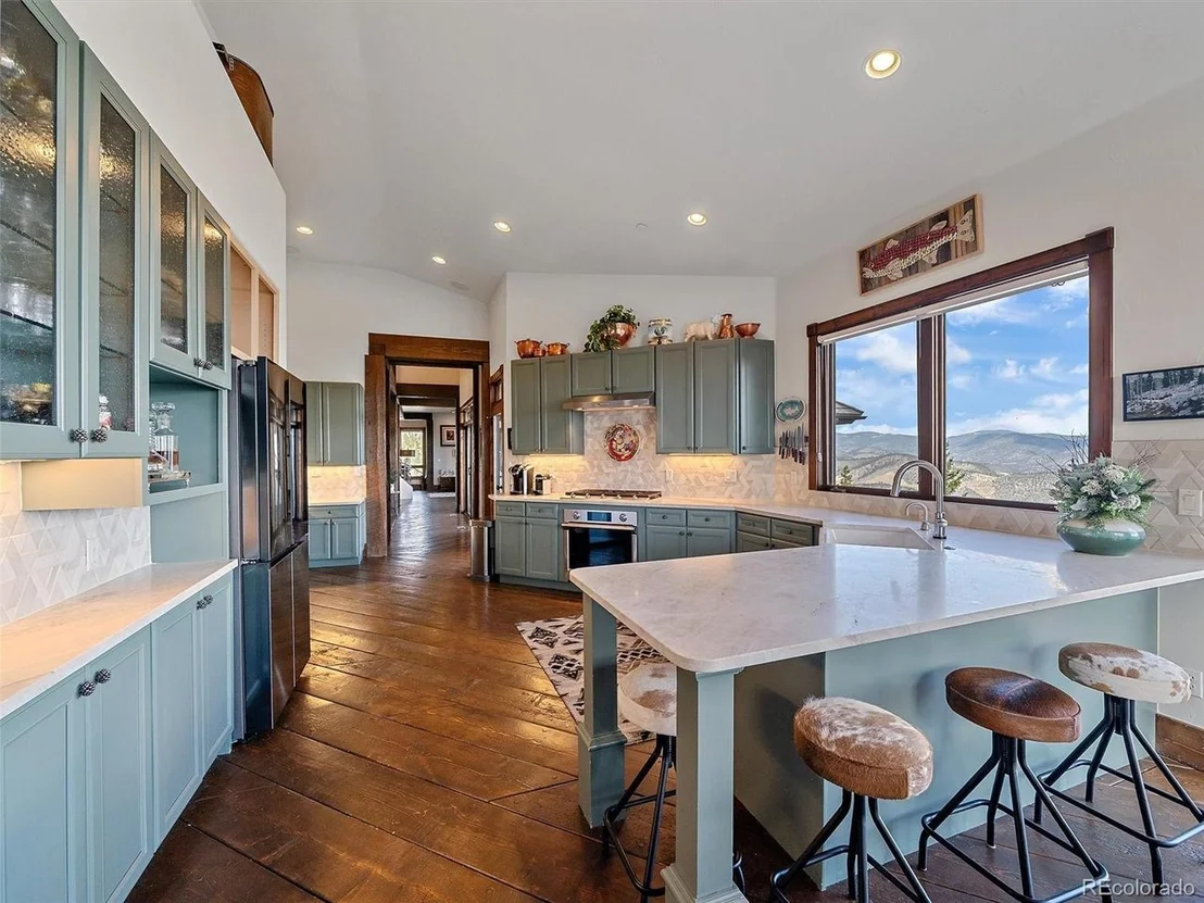 Photo of 221 Halter Way