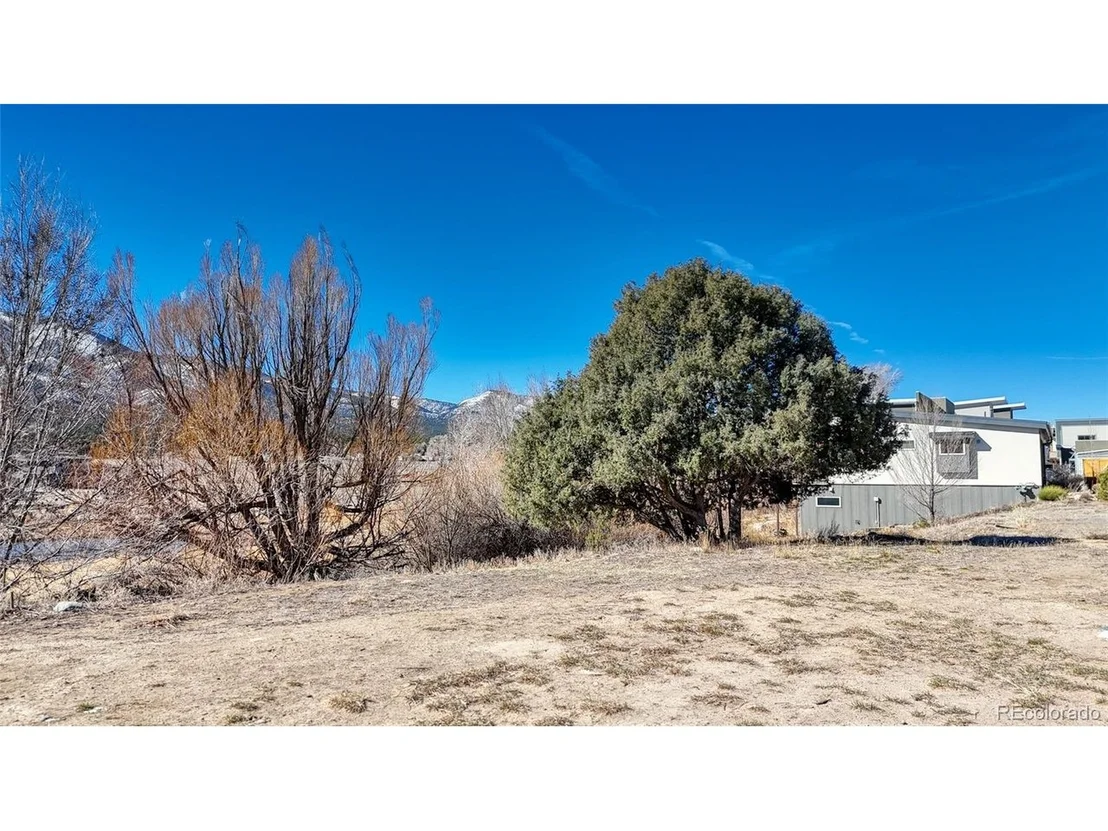 Photo of 313 Two Rivers Rd