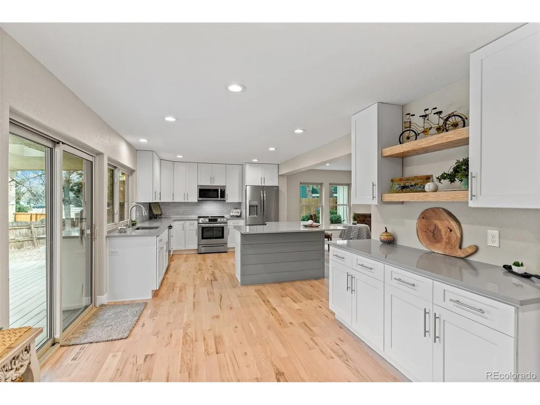 Photo of 9654 W 87th Cir