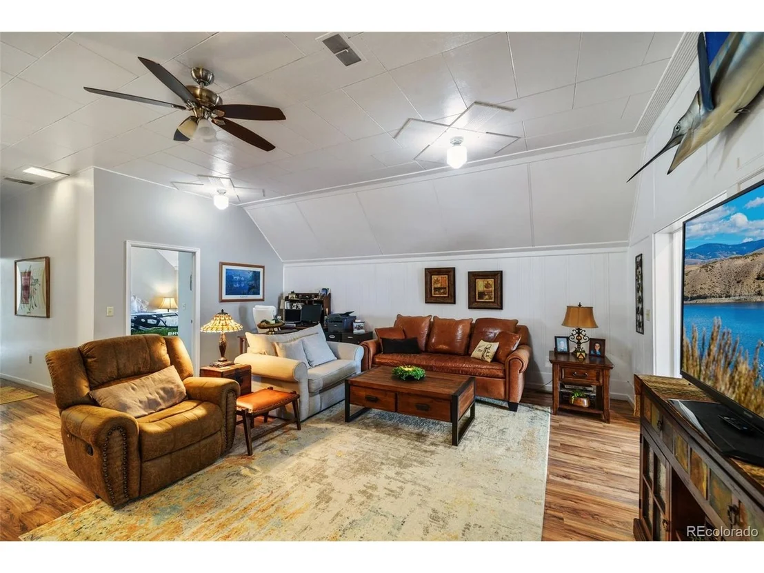 Photo of 104 N 3rd St