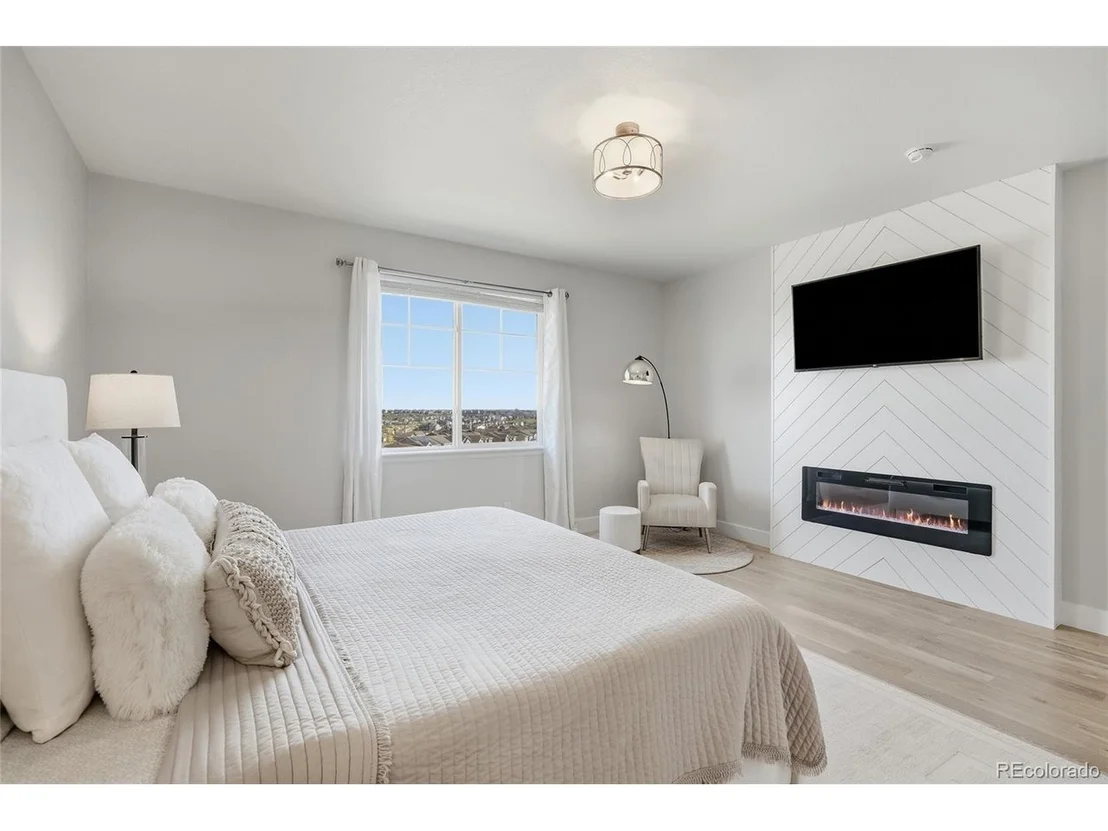 Photo of 3771 White Rose Loop