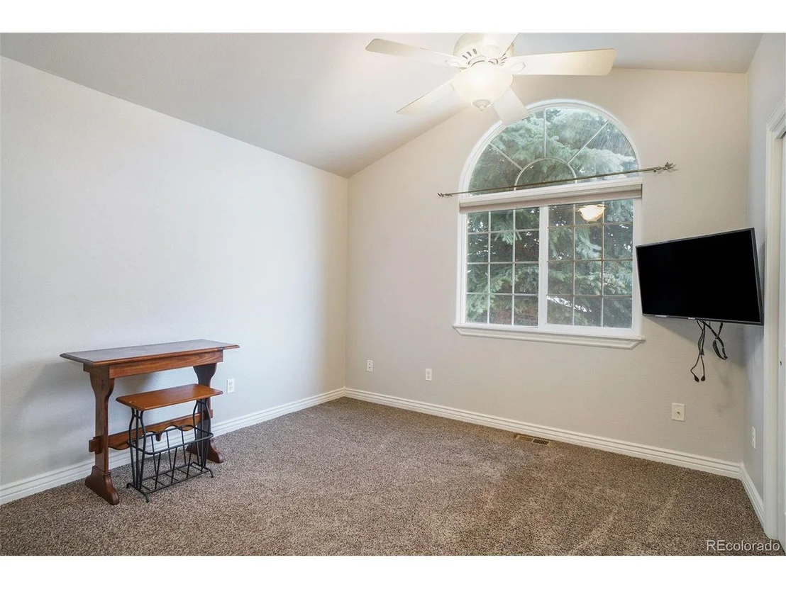 Photo of 404 Cascade Ct