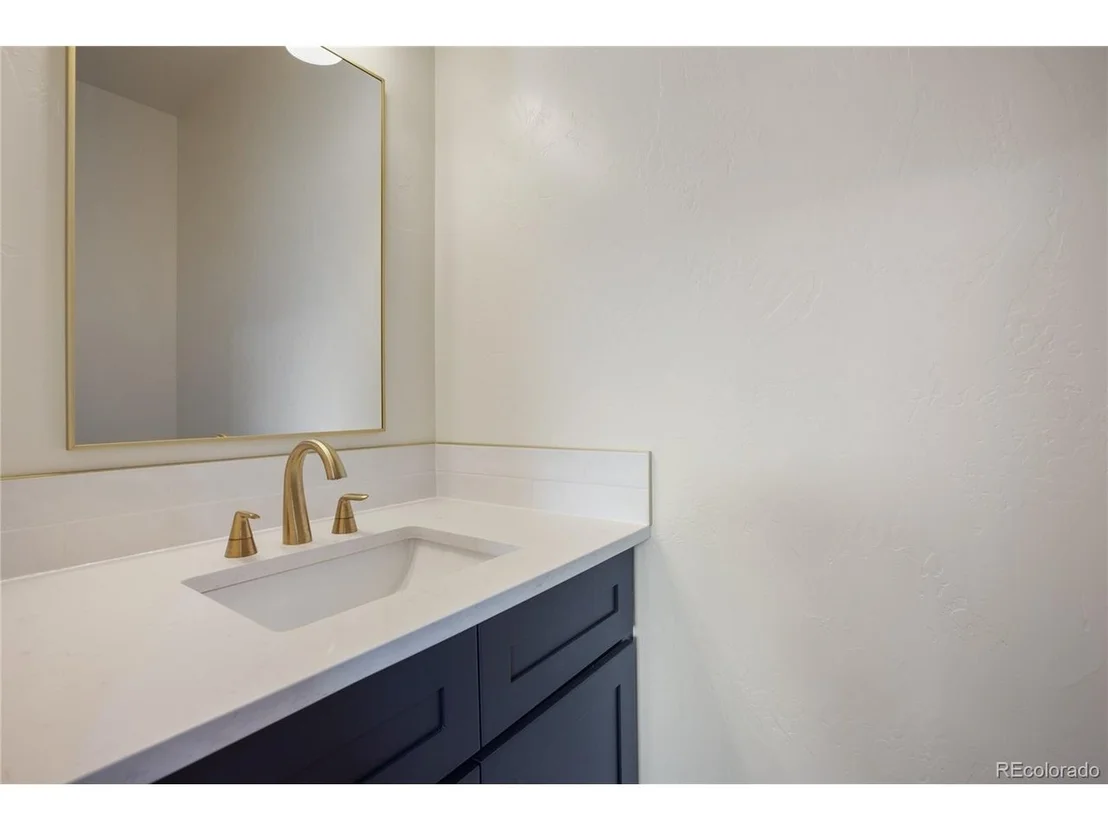 Photo of 142 Hackamore Dr