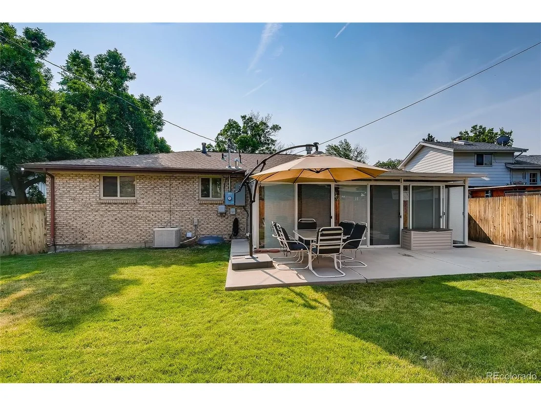 Photo of 295 Vaughn St