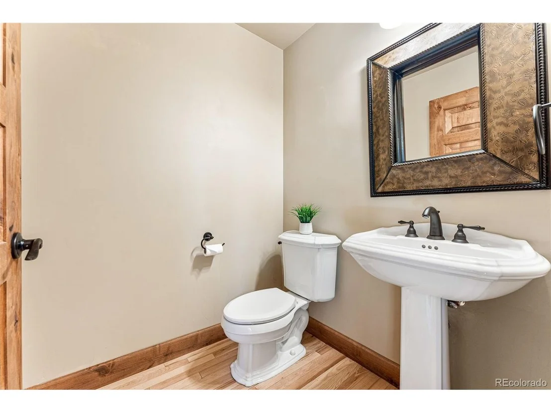 Photo of 5970 Crestbrook Dr