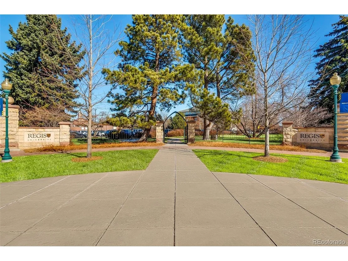 Photo of 3883 Lowell Blvd