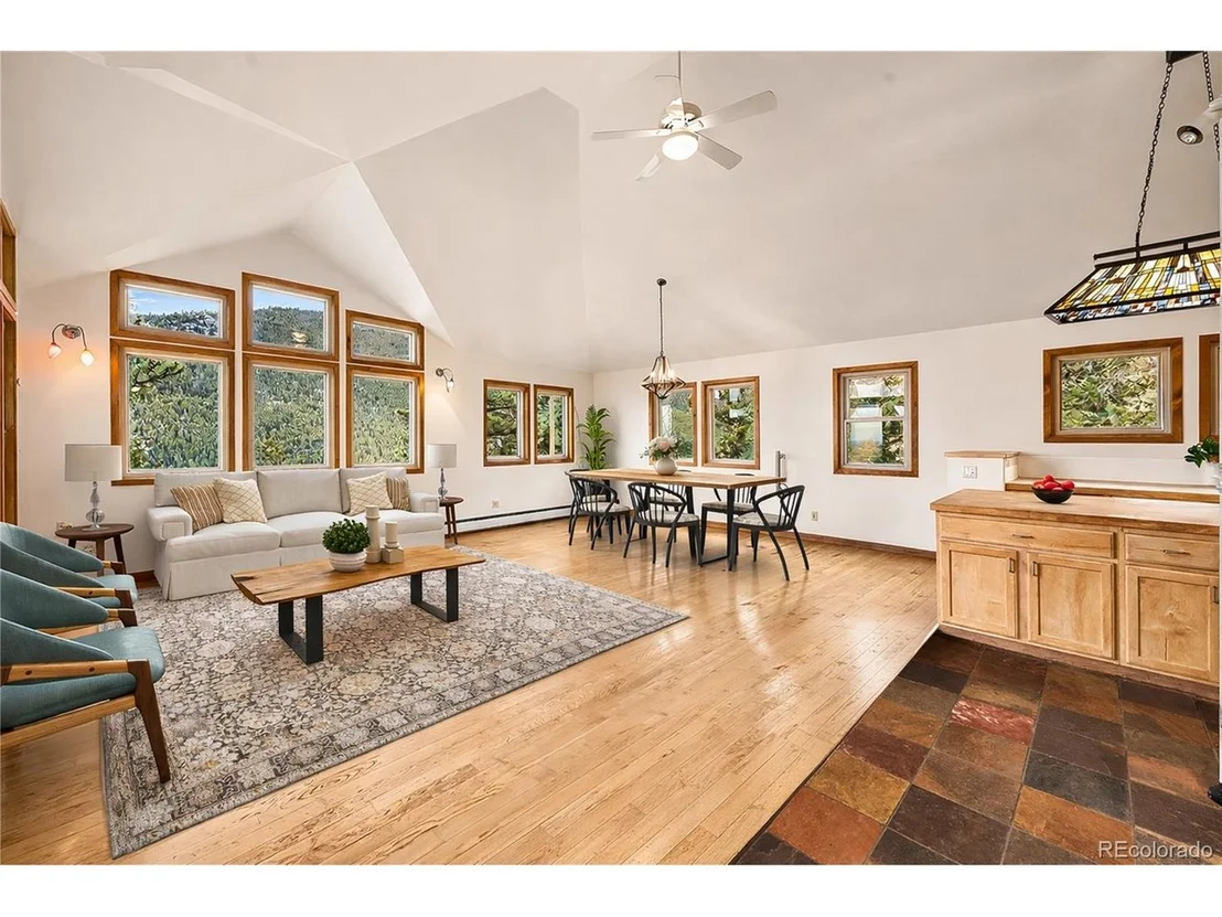 Photo of 6094 Pyrenees Trl