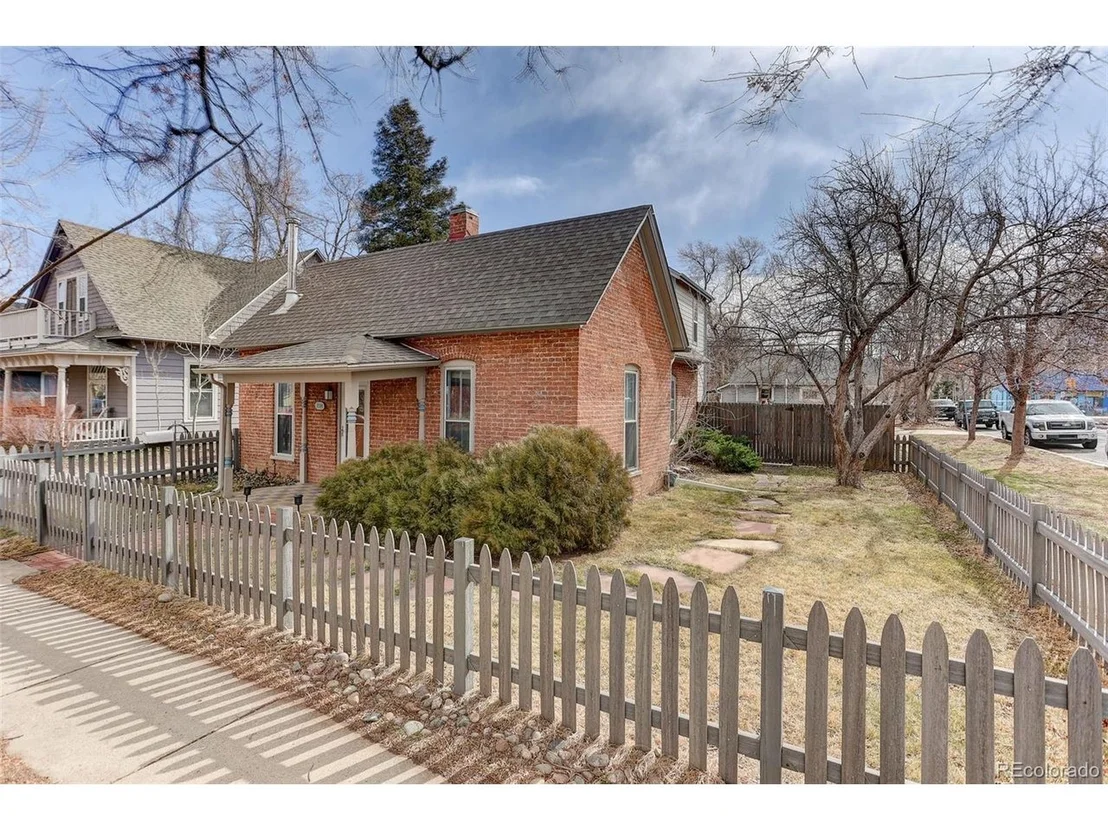 Photo of 1902 Grove St