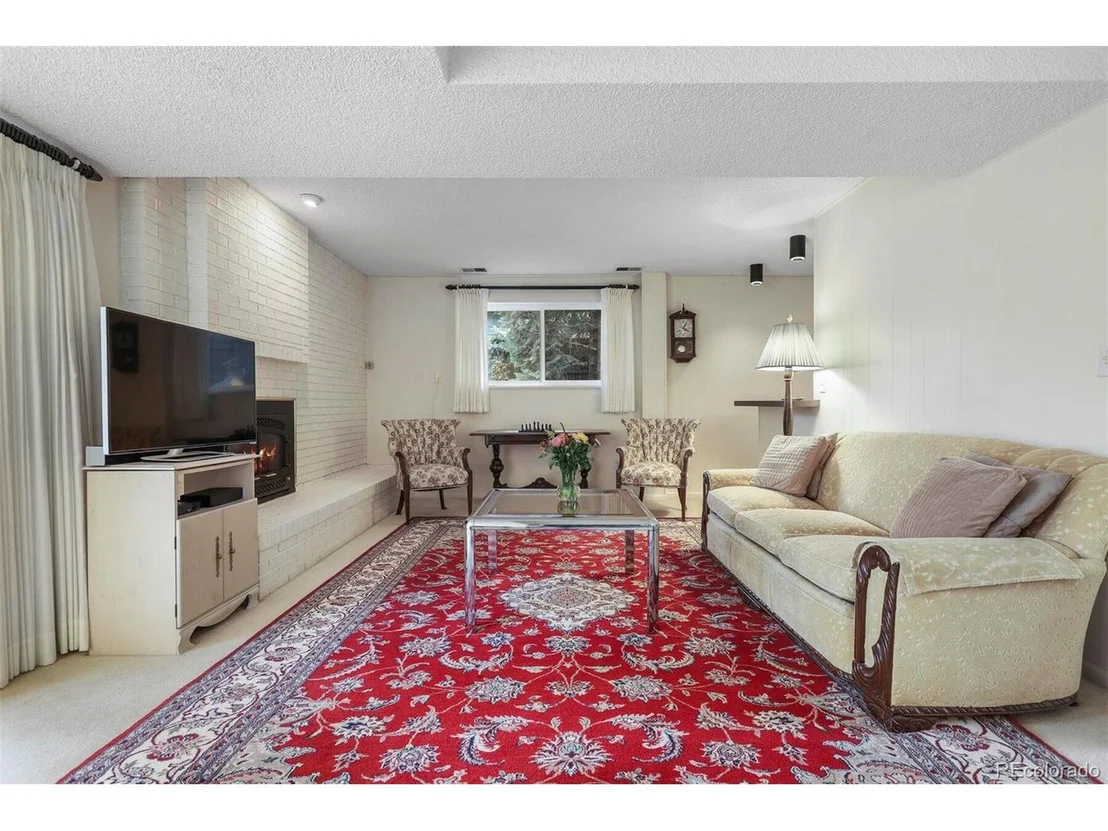 Photo of 300 Fox Dr