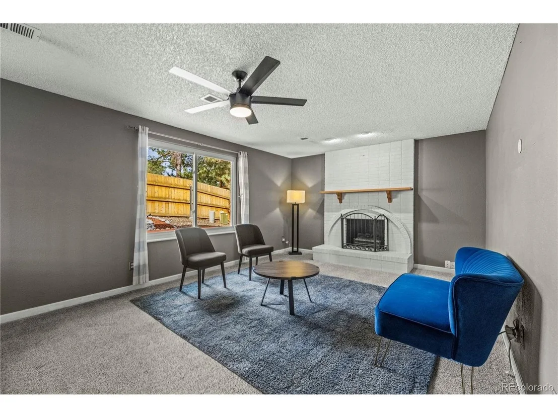 Photo of 2527 W 104th Cir