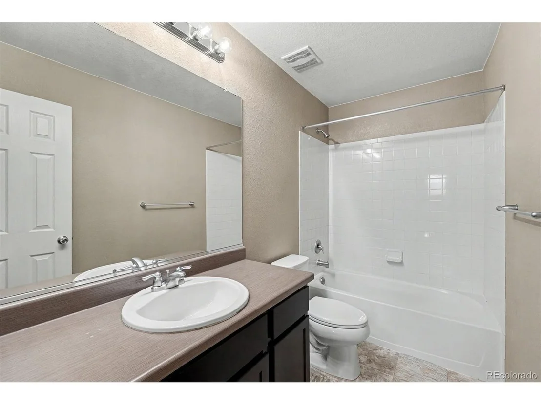 Photo of 2304 Winding Dr