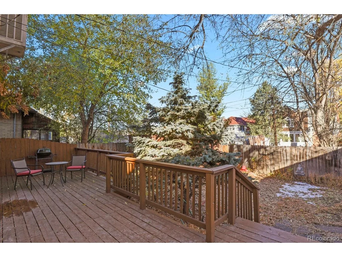 Photo of 1144 Cook St