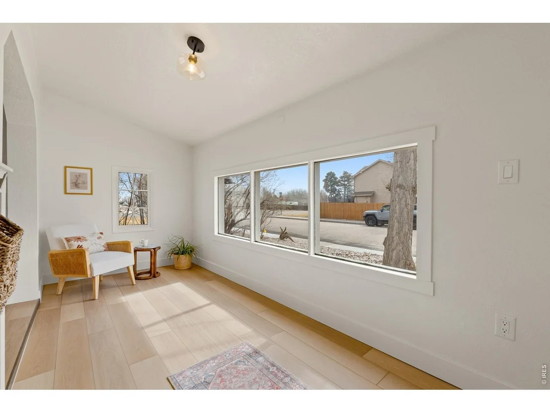 Photo of 104 Oak St