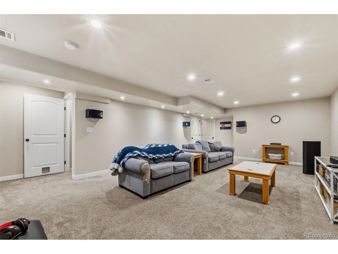 Photo of 102 11th Ave
