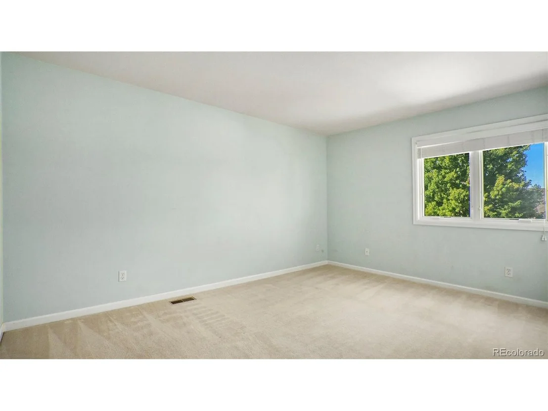 Photo of 17401 E Powers Dr