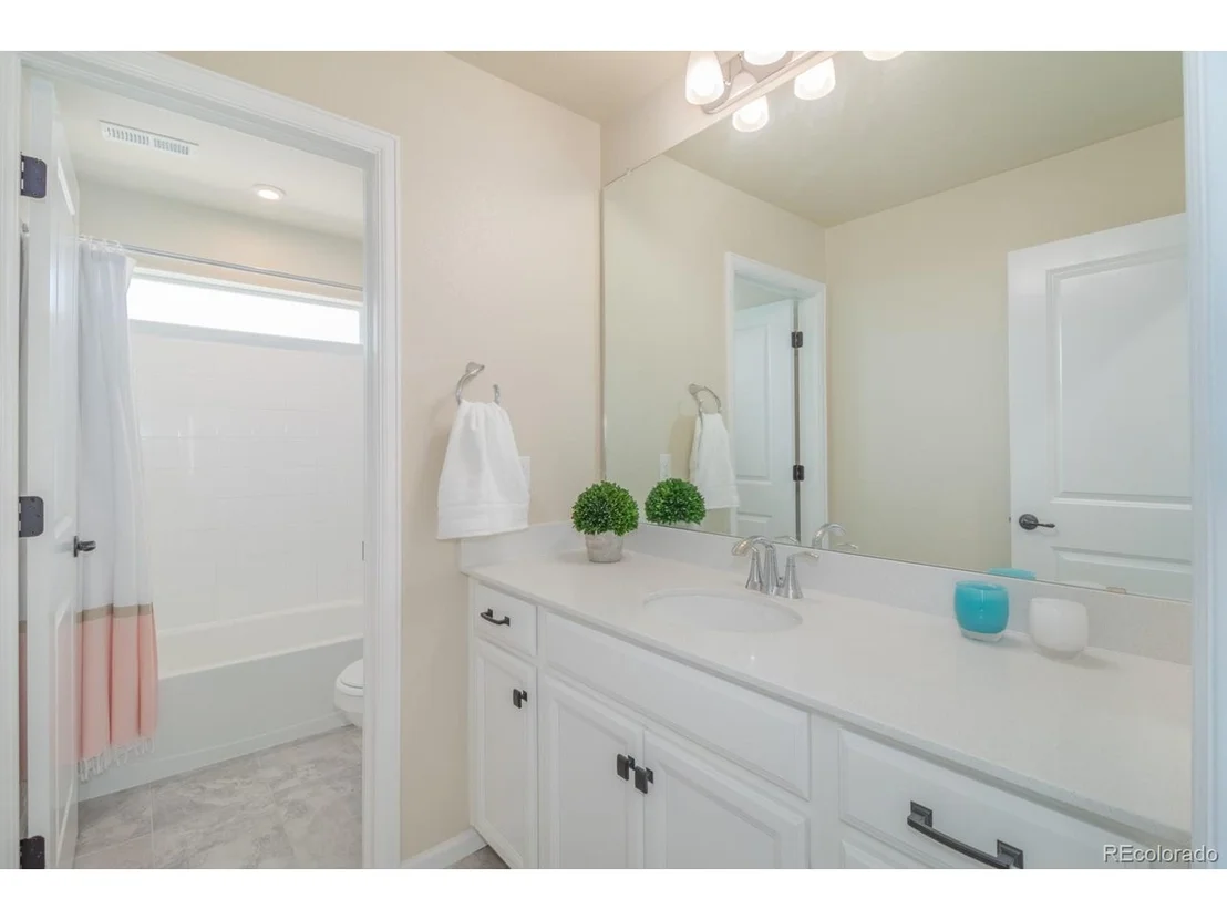 Photo of 5212 Periwinkle Way