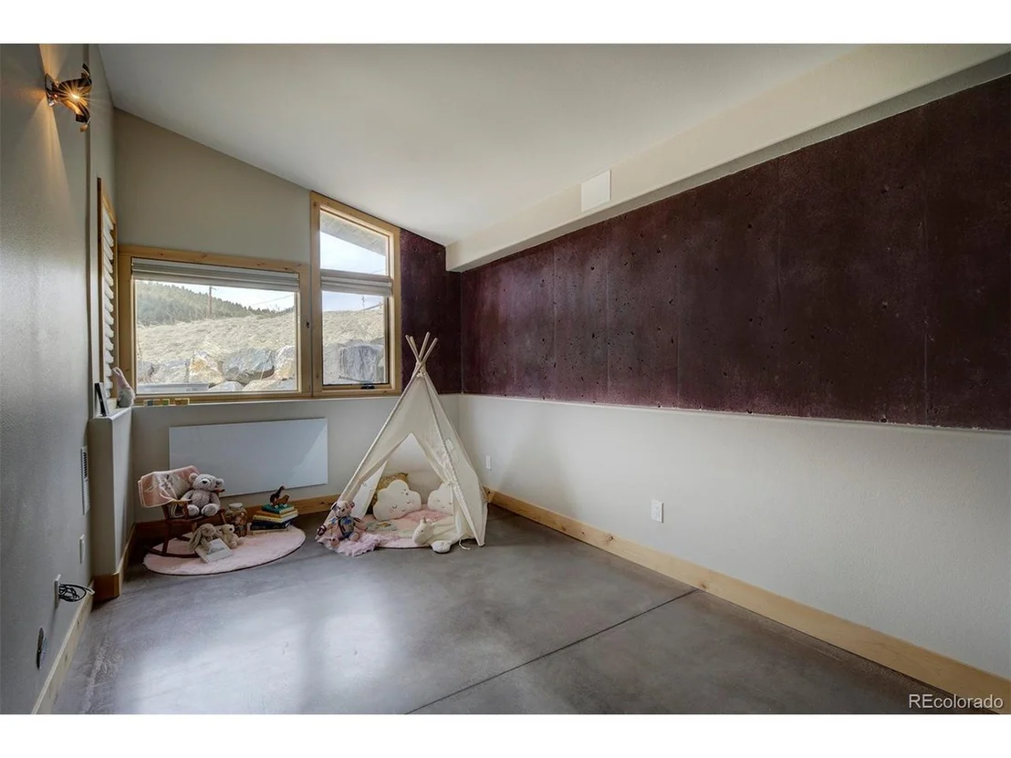Photo of 9362 Jennings Rd