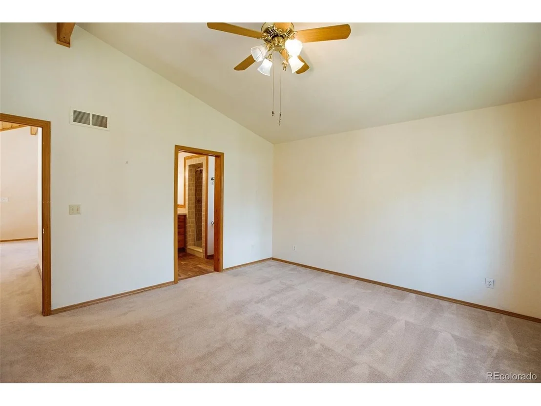 Photo of 635 Ridge Dr