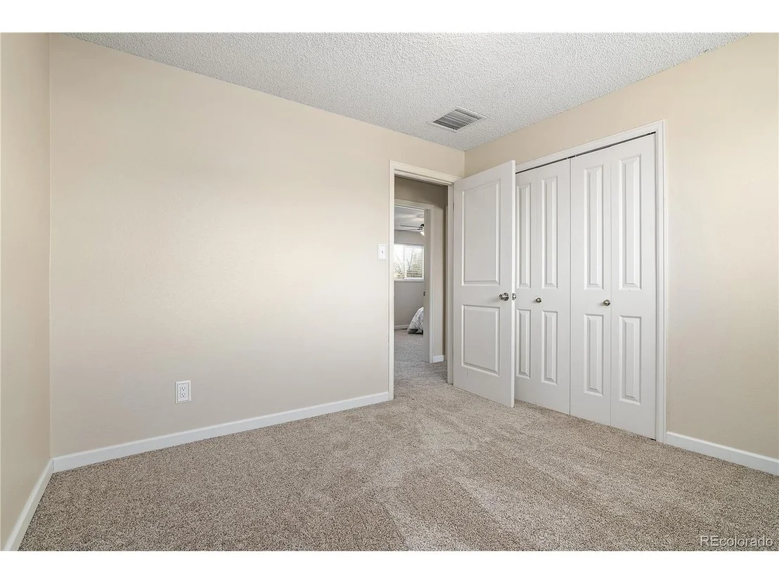 Photo of 7390 Devinney Ct