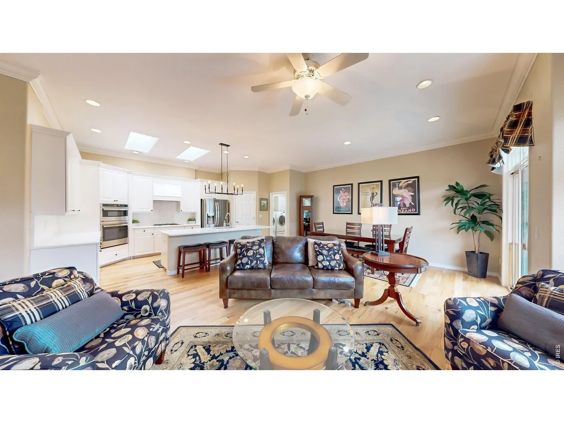 Photo of 5852 Watson Dr