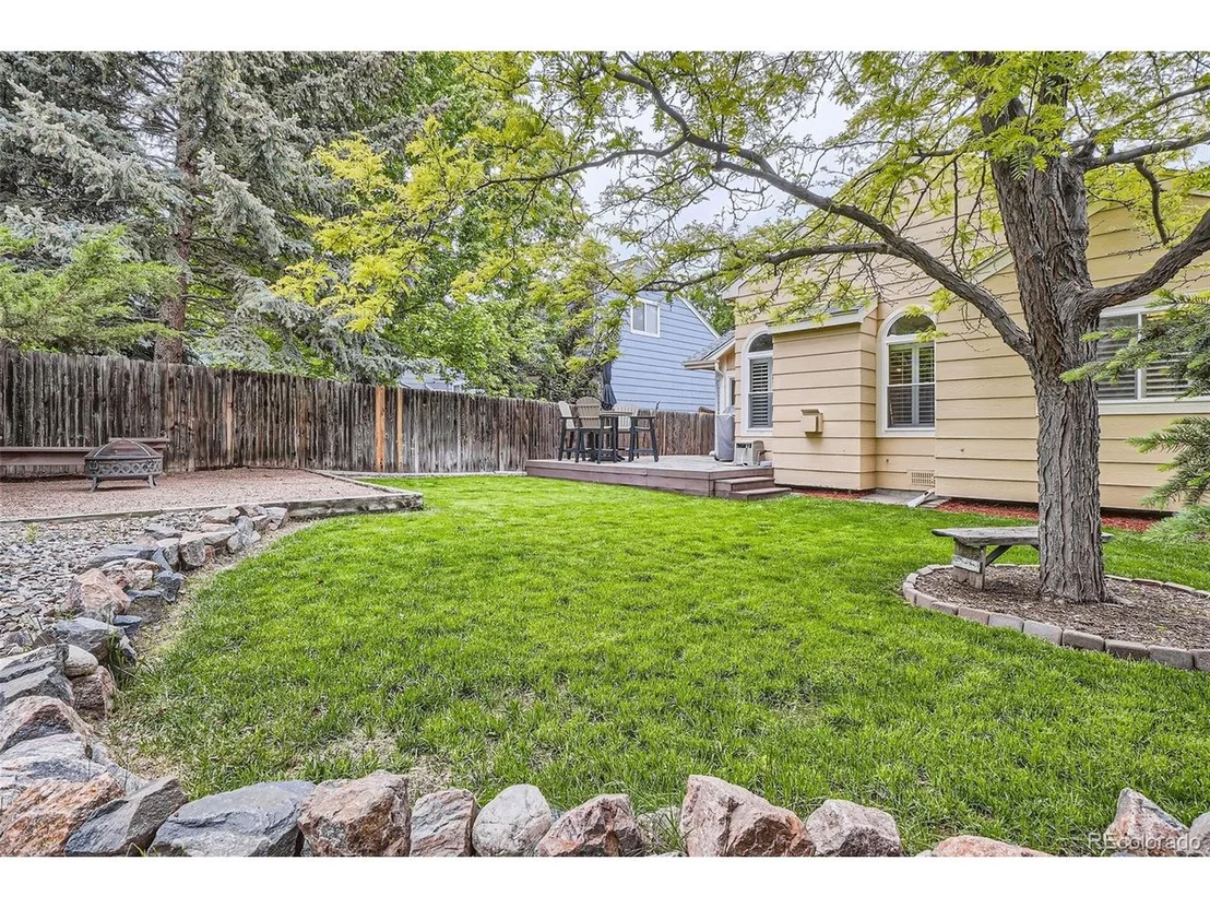 Photo of 16200 Hedgeway Dr