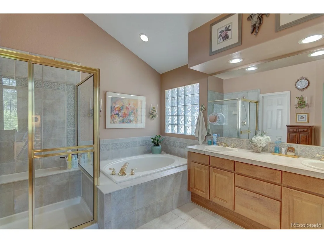 Photo of 1393 Castlepoint Cir