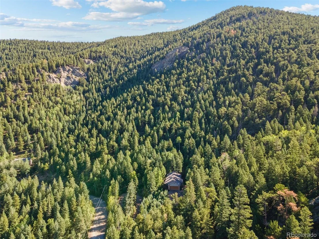 Photo of 145 Jackpine Ln