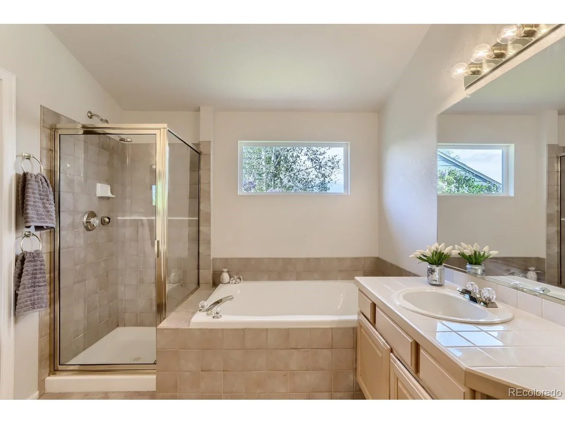 Photo of 738 Sandpoint Dr