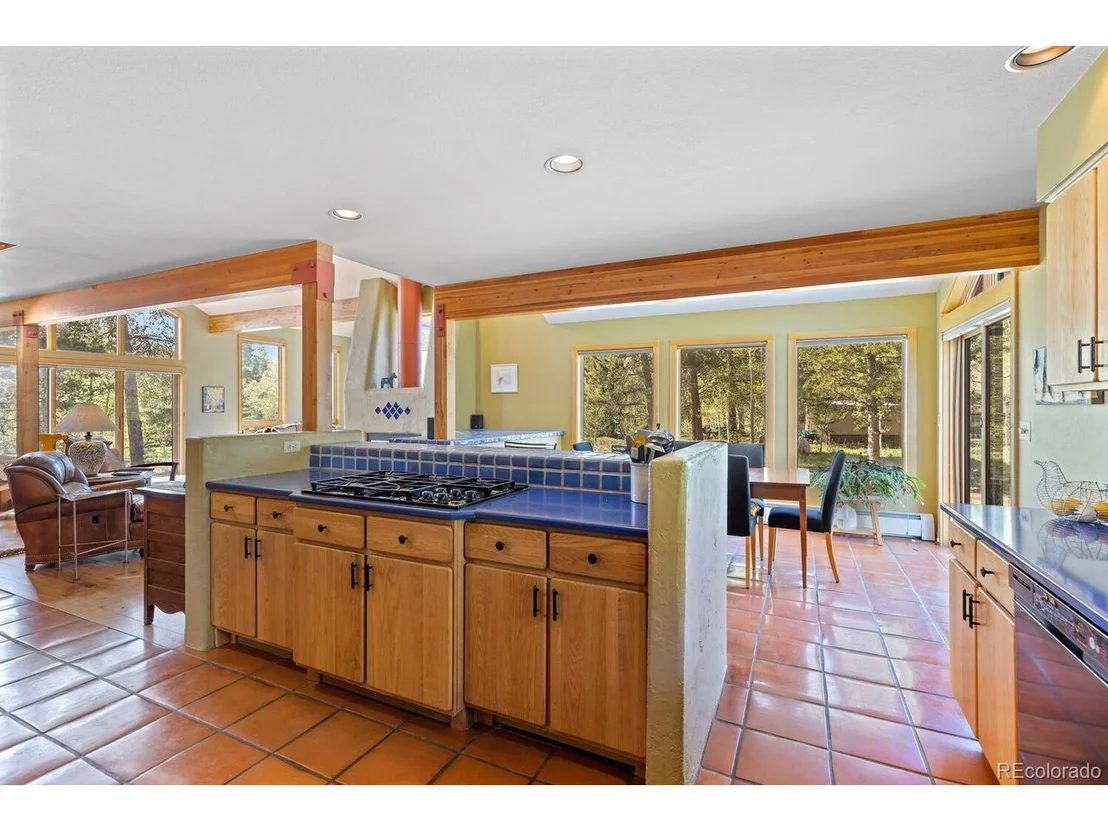 Photo of 154 Alpine Dr