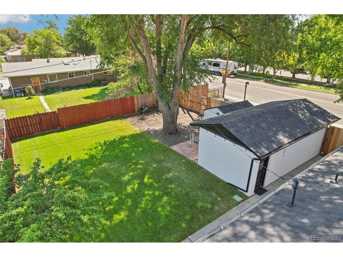 Photo of 6000 Wolff St