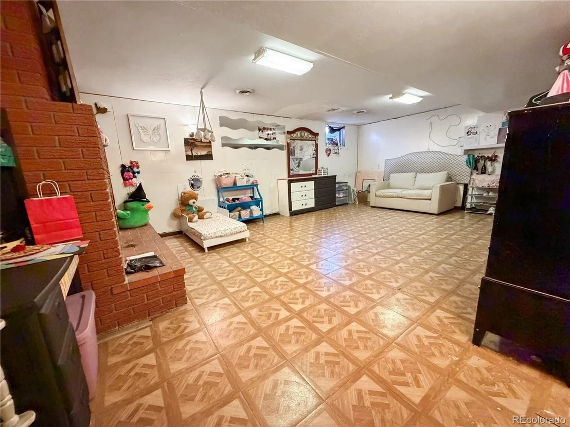 Photo of 662 Ash Ave